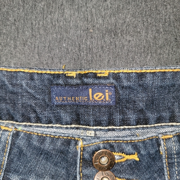 l.e.i. Mini Jean Skirt With Slit - Size 7 - Medium Wash - Picture 2 of 6